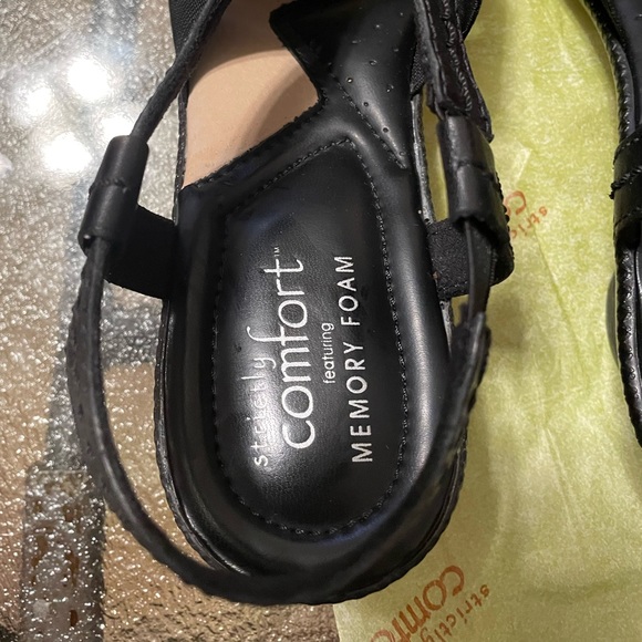Women’s strictly comfort. sandals size 8 Medium color Black - Picture 4 of 9